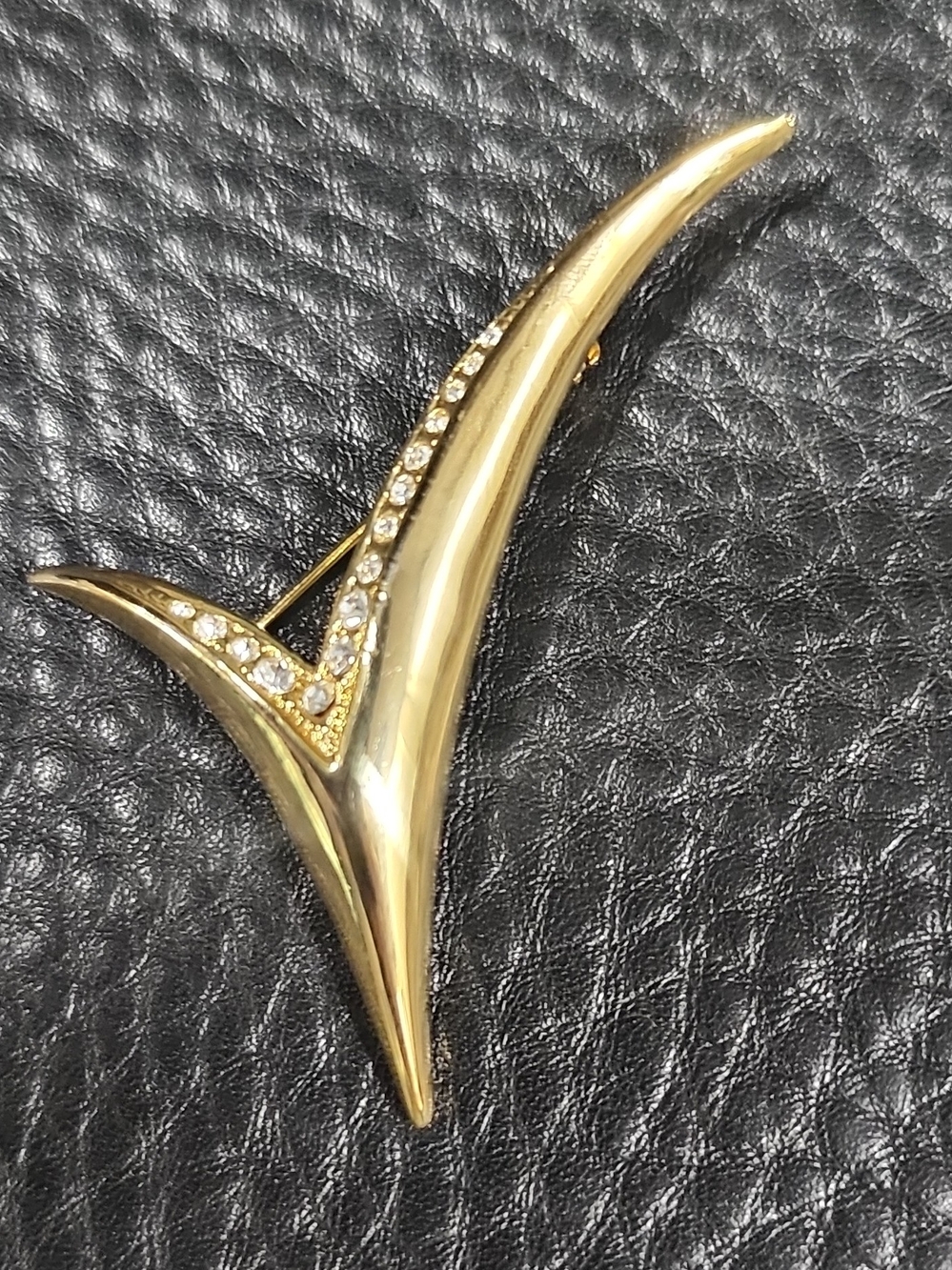 Vintage Gold-Tone V-Shaped Rhinestone Accent Brooch